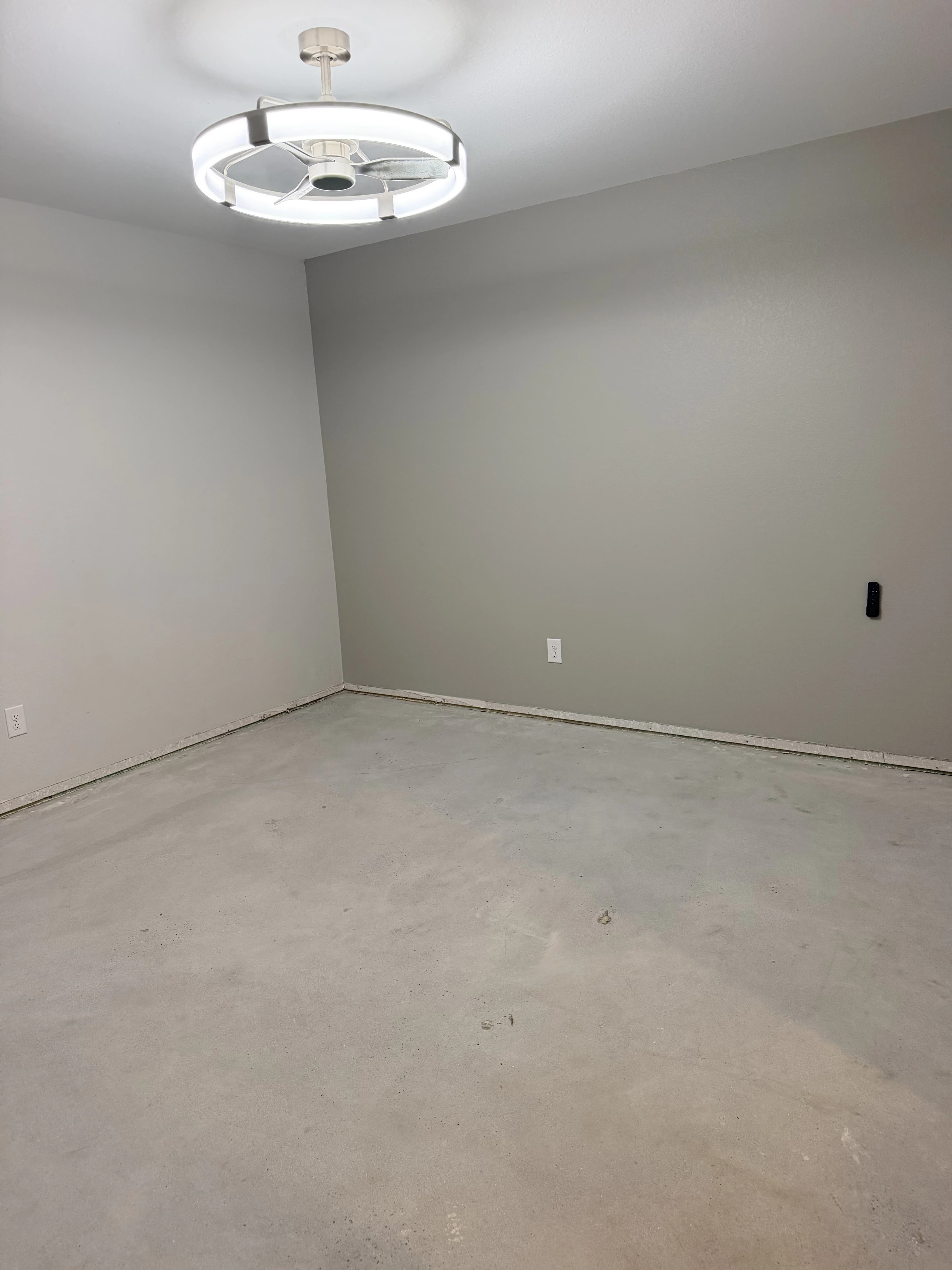 Epoxy flooring in Conroe, TX — Superior Epoxy Works
